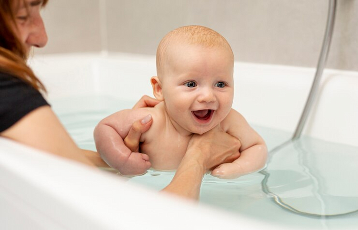 How to take care of a baby-3: Diapering and Bathing