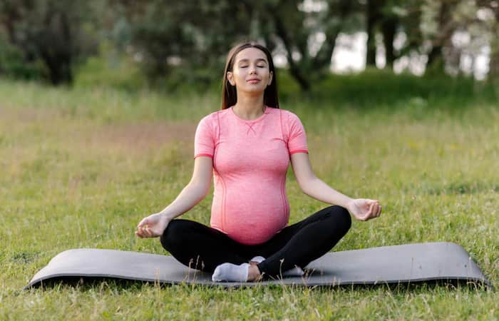 Practical Tips for Staying Hydrated During Pregnancy