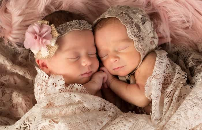 Understanding the Basics of New Born Twins Baby Care